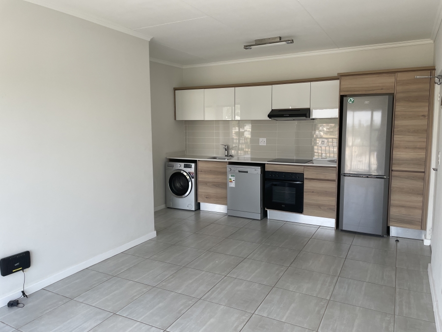 To Let 1 Bedroom Property for Rent in Waterfall Gauteng