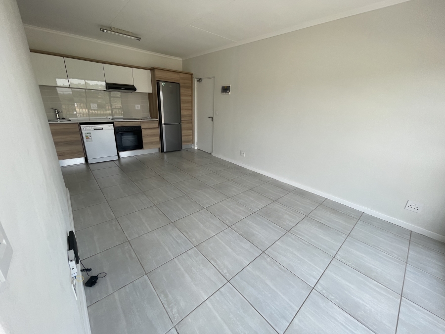 To Let 1 Bedroom Property for Rent in Waterfall Gauteng