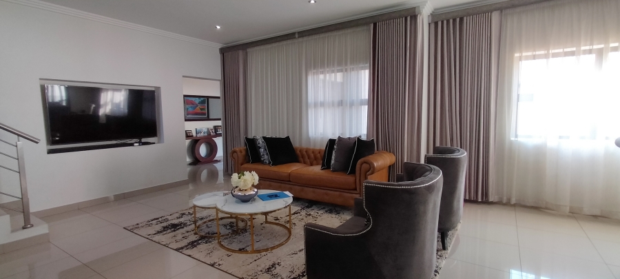 To Let 4 Bedroom Property for Rent in Zwartkop Golf Estate Gauteng