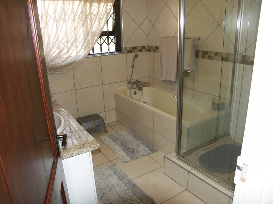 3 Bedroom Property for Sale in Kenmare Gauteng