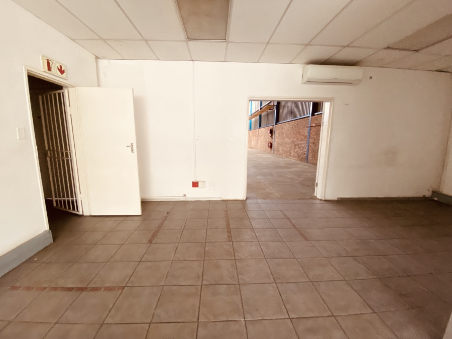 To Let commercial Property for Rent in Spartan Gauteng