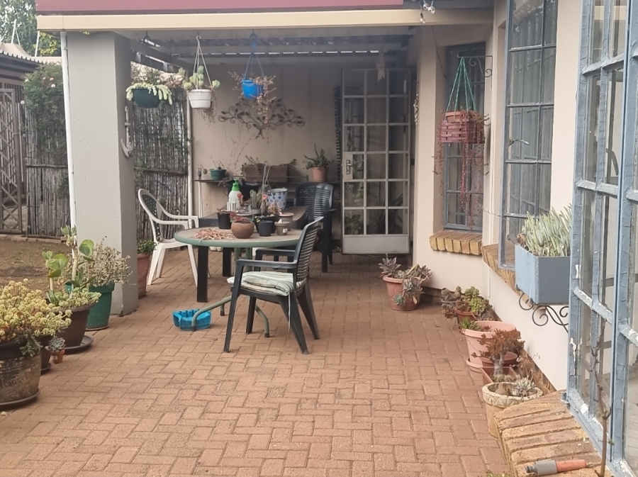 To Let 2 Bedroom Property for Rent in Sunward Park Gauteng