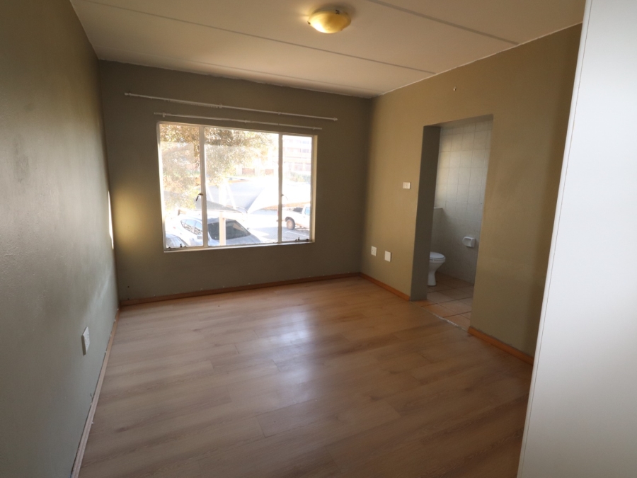 2 Bedroom Property for Sale in Birchleigh Gauteng