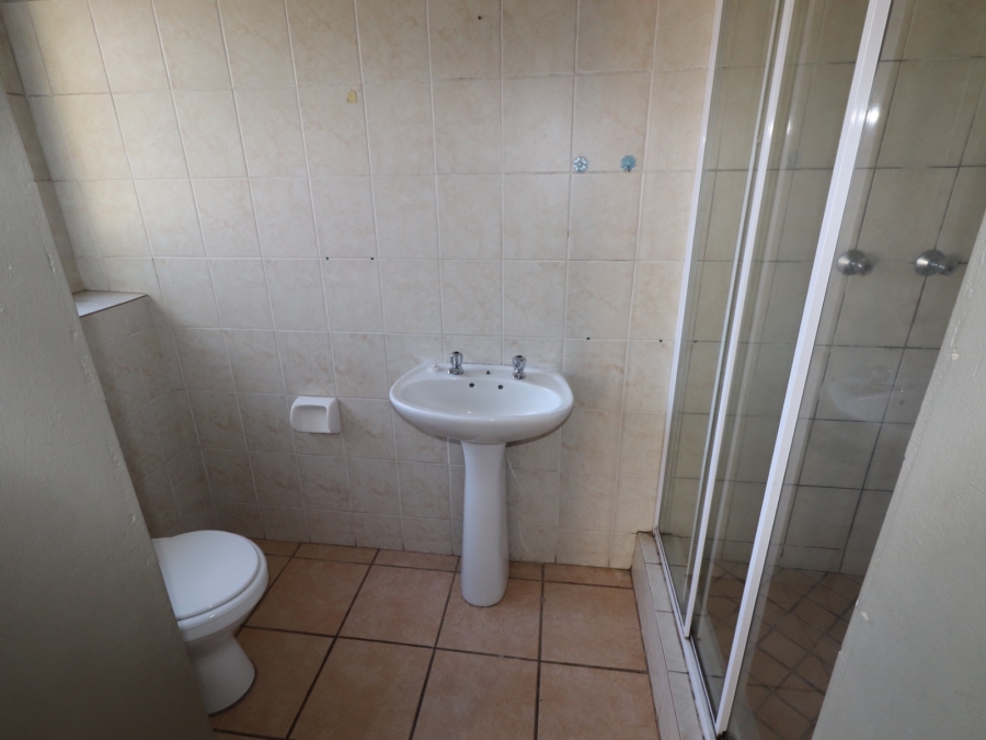 2 Bedroom Property for Sale in Birchleigh Gauteng