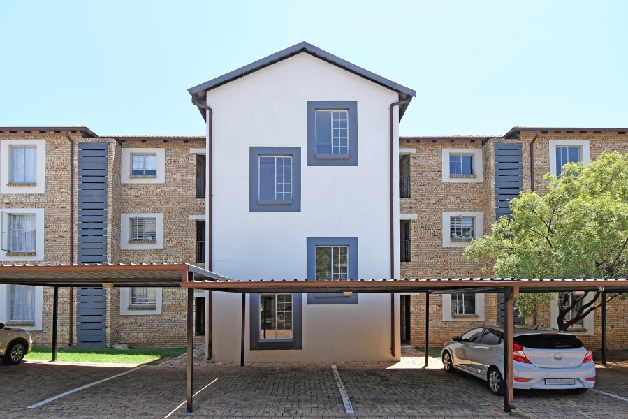 2 Bedroom Property for Sale in North Riding Gauteng