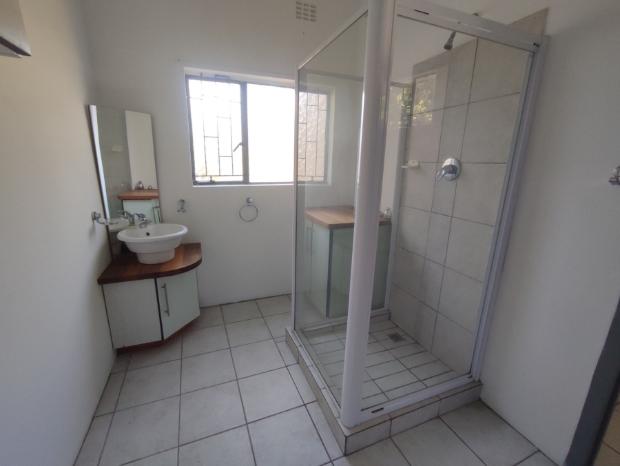 4 Bedroom Property for Sale in Abbotsford Gauteng