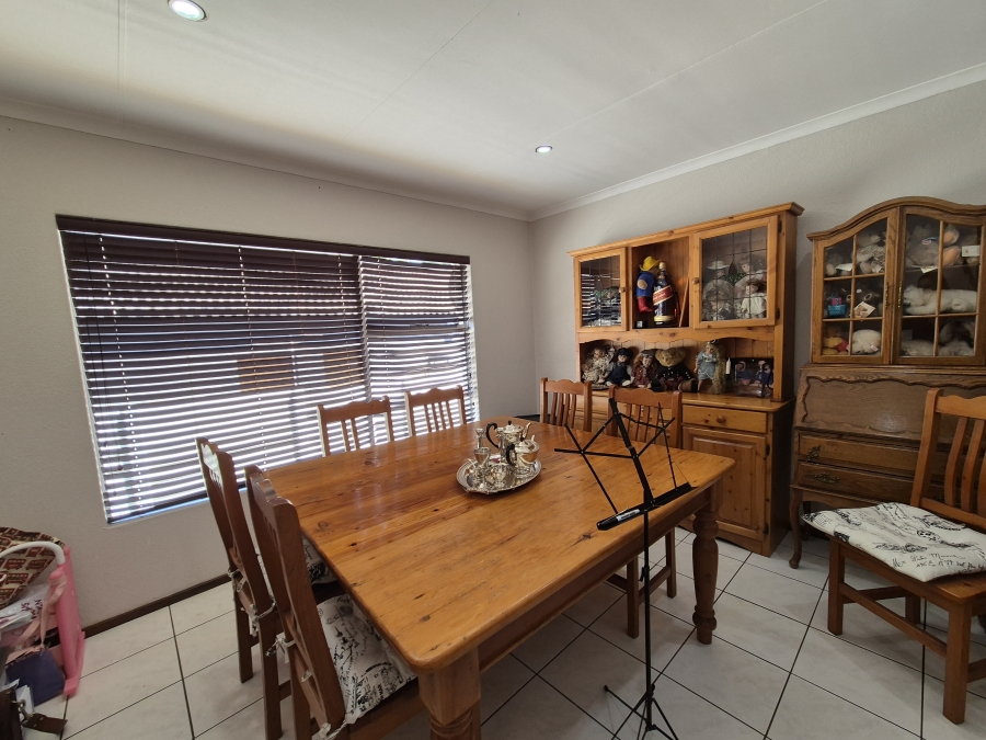 4 Bedroom Property for Sale in Marais Steyn Park Gauteng