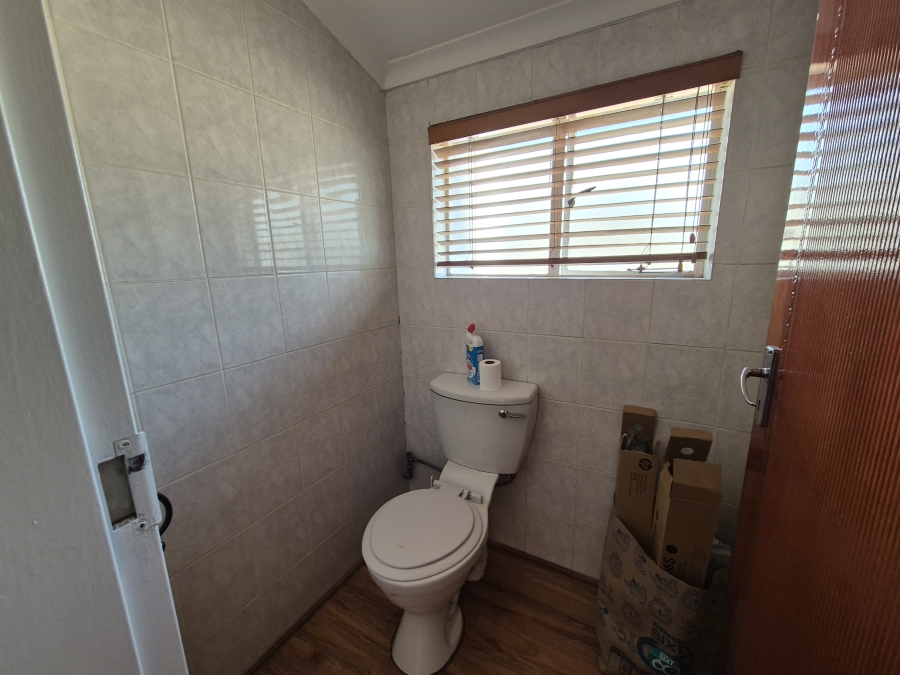 4 Bedroom Property for Sale in Marais Steyn Park Gauteng