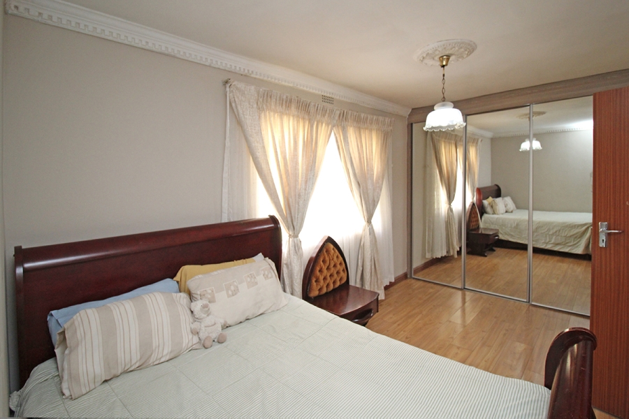 5 Bedroom Property for Sale in Country View Gauteng