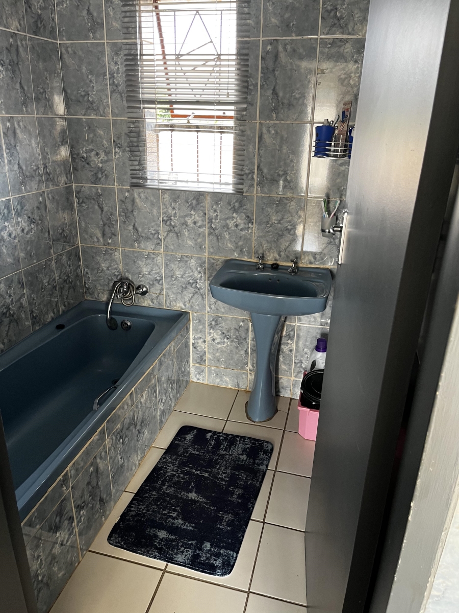 3 Bedroom Property for Sale in Soshanguve BB Gauteng