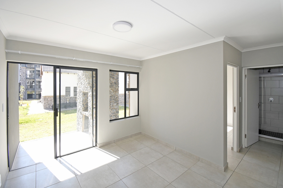 To Let 2 Bedroom Property for Rent in Glen Marais Gauteng