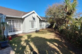 4 Bedroom Property for Sale in Buurendal Gauteng