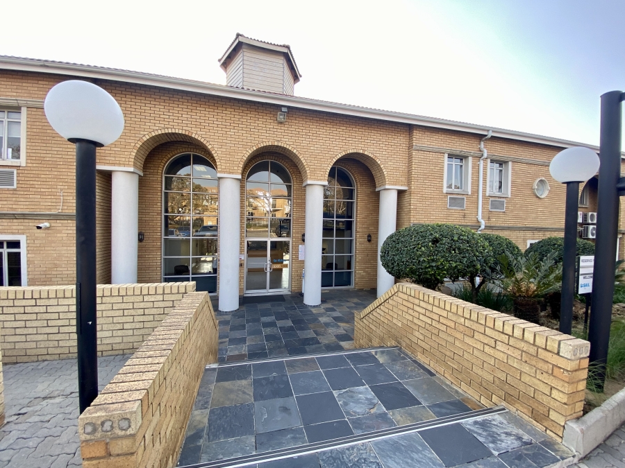 To Let commercial Property for Rent in Halfway Gardens Gauteng