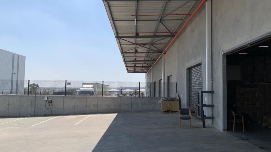 To Let commercial Property for Rent in Longlake Gauteng