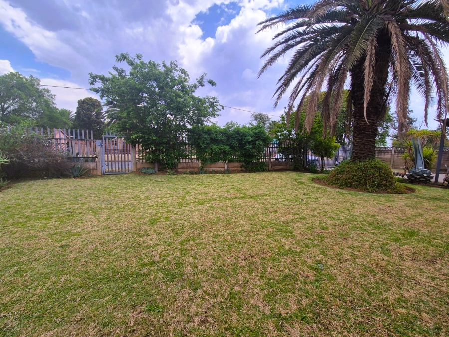 4 Bedroom Property for Sale in Sonland Park Gauteng