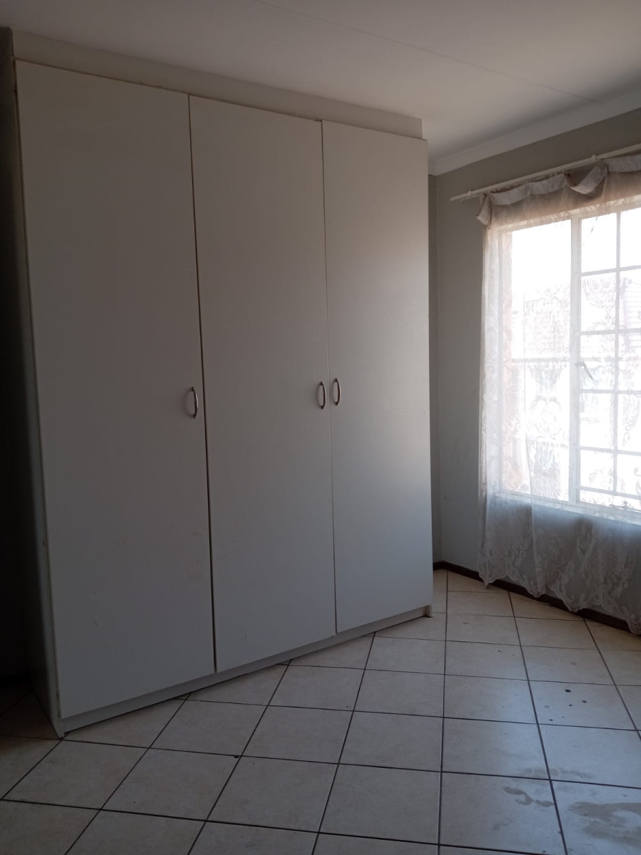 To Let 2 Bedroom Property for Rent in Terenure Gauteng