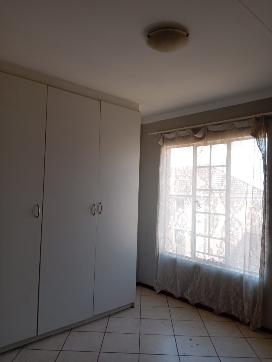 To Let 2 Bedroom Property for Rent in Terenure Gauteng