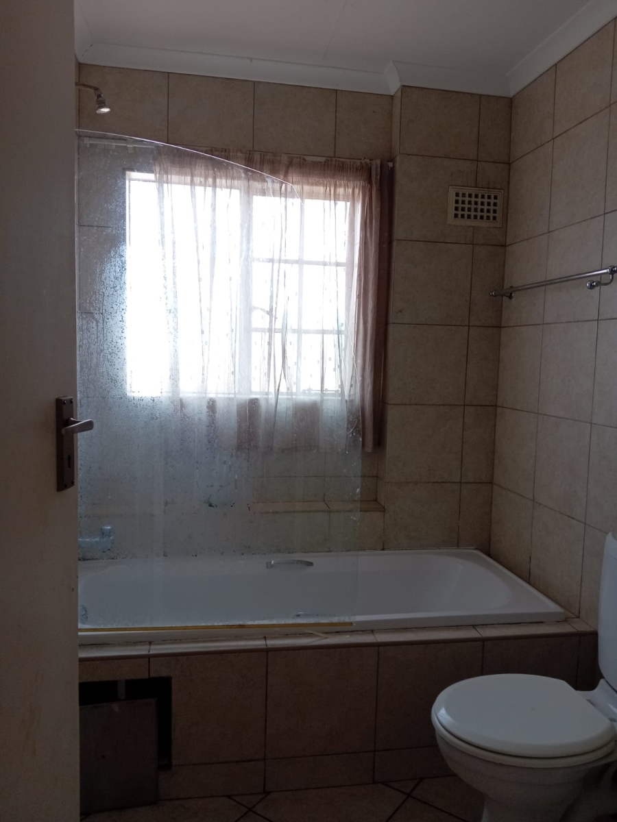 To Let 2 Bedroom Property for Rent in Terenure Gauteng