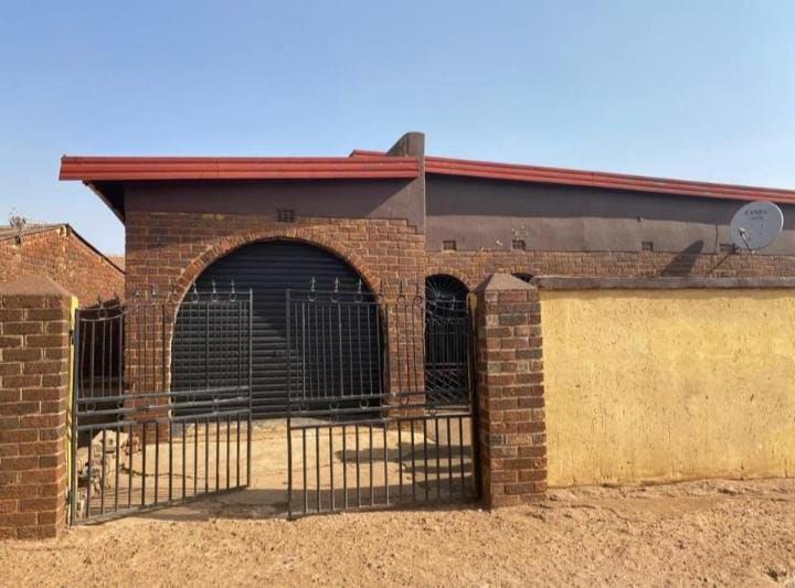 5 Bedroom Property for Sale in Xubene Gauteng