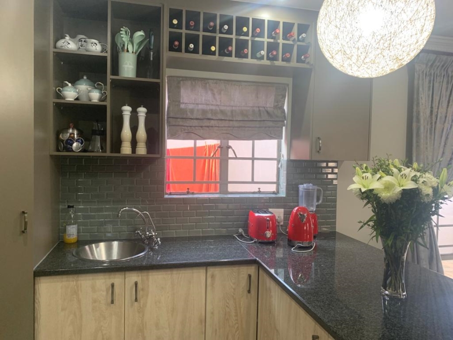 To Let 3 Bedroom Property for Rent in Faerie Glen Gauteng