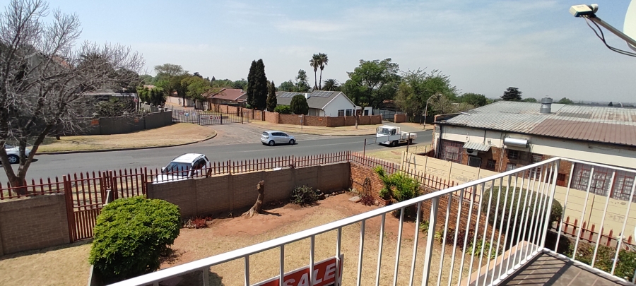 2 Bedroom Property for Sale in Albemarle Gauteng