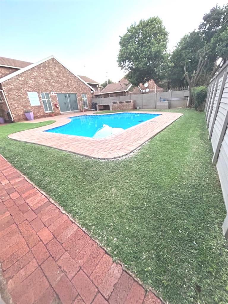 3 Bedroom Property for Sale in Doornpoort Gauteng