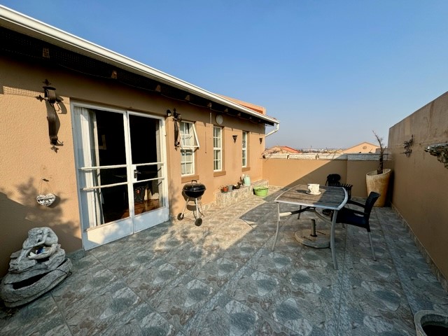 3 Bedroom Property for Sale in Vorna Valley Gauteng