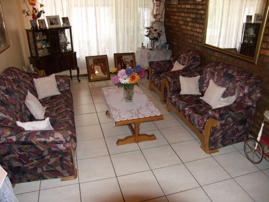 4 Bedroom Property for Sale in Rant En Dal Gauteng