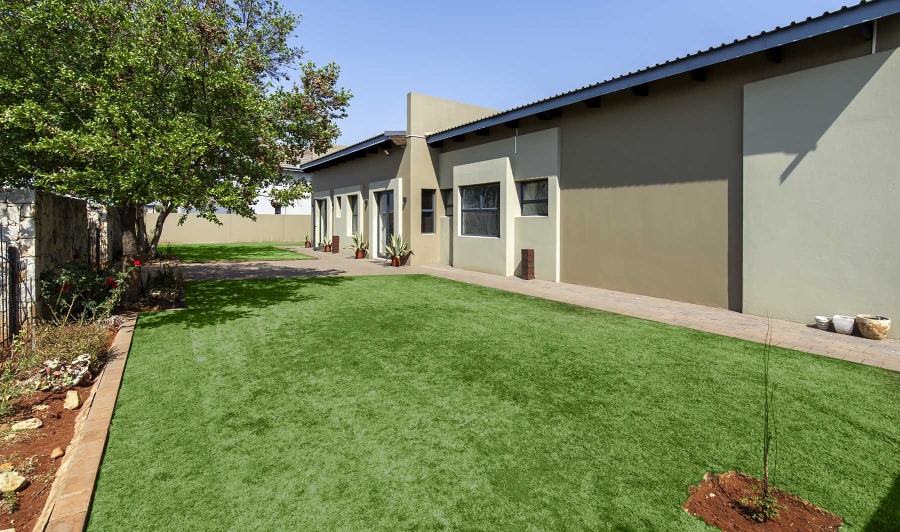 To Let 3 Bedroom Property for Rent in Serengeti Lifestyle Estate Gauteng