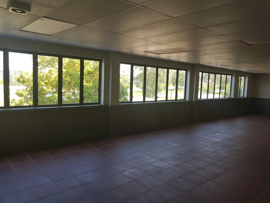 To Let commercial Property for Rent in Randjespark Gauteng