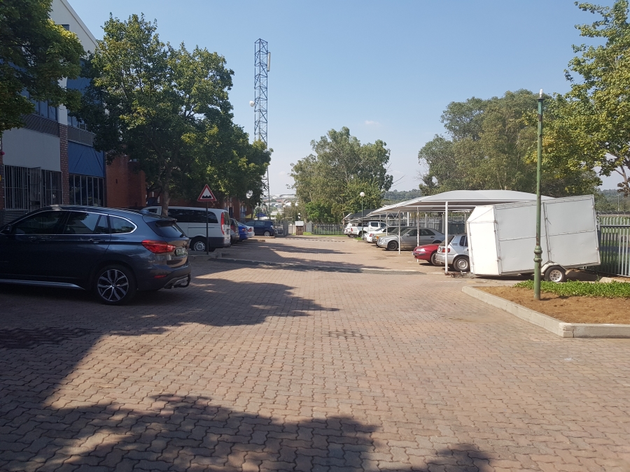 To Let commercial Property for Rent in Randjespark Gauteng