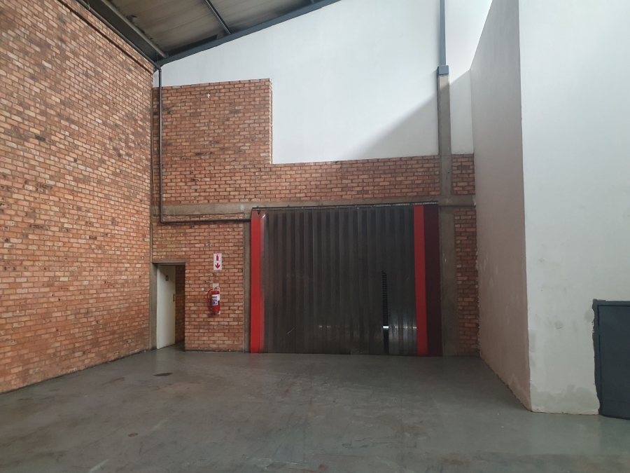 To Let commercial Property for Rent in Randjespark Gauteng