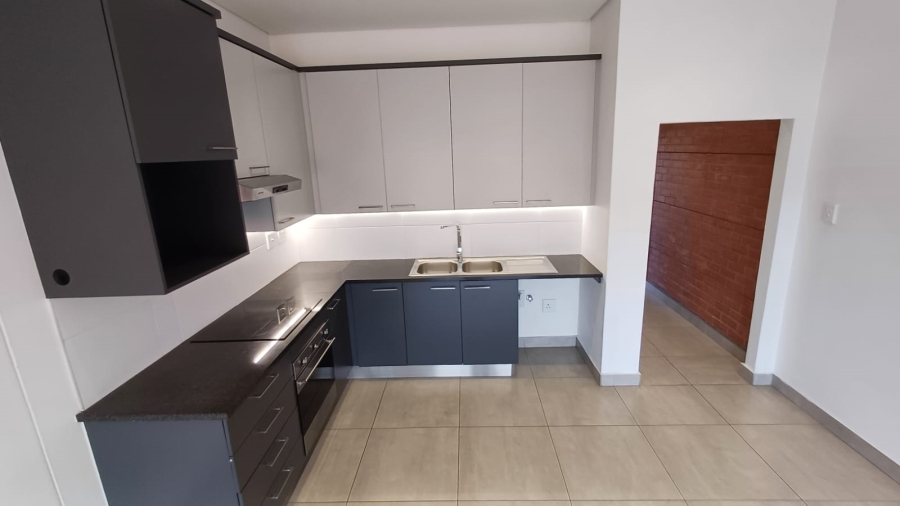 To Let 2 Bedroom Property for Rent in New Redruth Gauteng