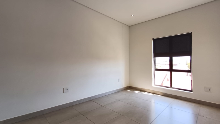 To Let 2 Bedroom Property for Rent in New Redruth Gauteng