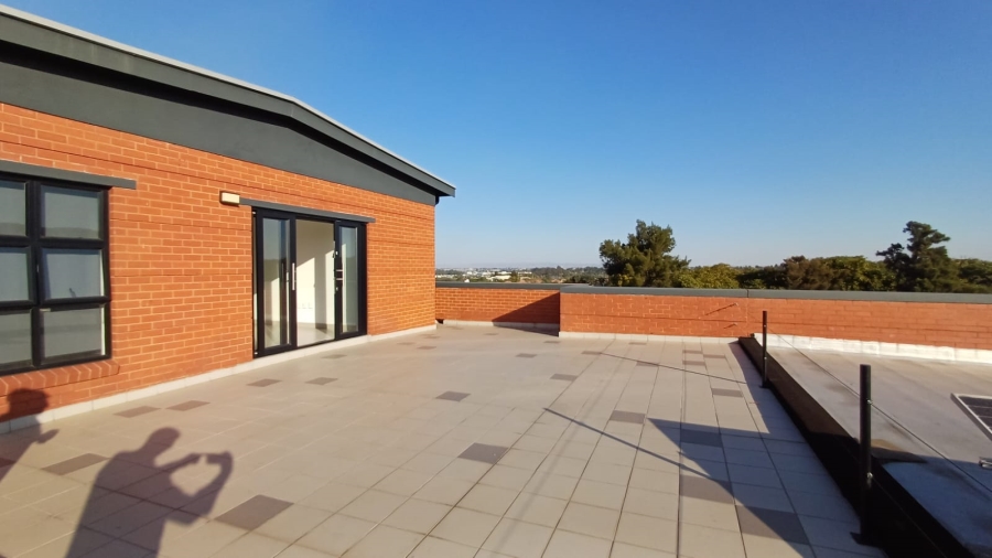 To Let 2 Bedroom Property for Rent in New Redruth Gauteng