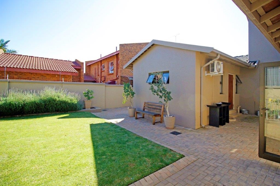 4 Bedroom Property for Sale in Dowerglen Ext 3 Gauteng