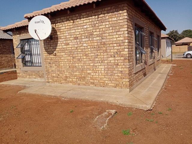 3 Bedroom Property for Sale in Daggafontein Gauteng