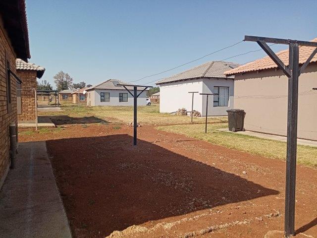 3 Bedroom Property for Sale in Daggafontein Gauteng