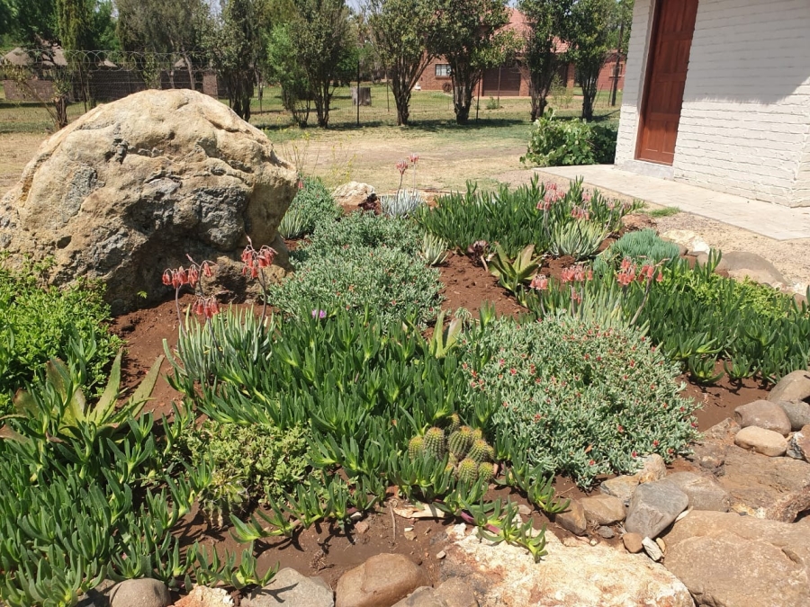 10 Bedroom Property for Sale in Lochvaal Gauteng