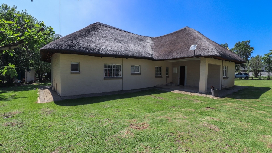 10 Bedroom Property for Sale in Lochvaal Gauteng