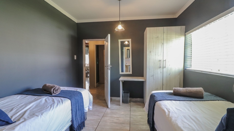 10 Bedroom Property for Sale in Lochvaal Gauteng