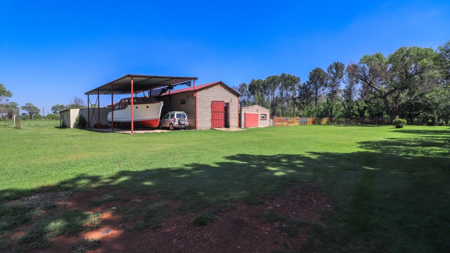 10 Bedroom Property for Sale in Lochvaal Gauteng