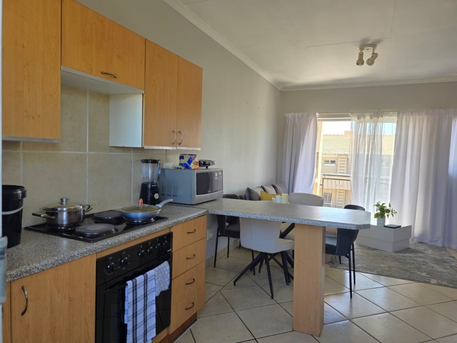 1 Bedroom Property for Sale in Glen Marais Gauteng