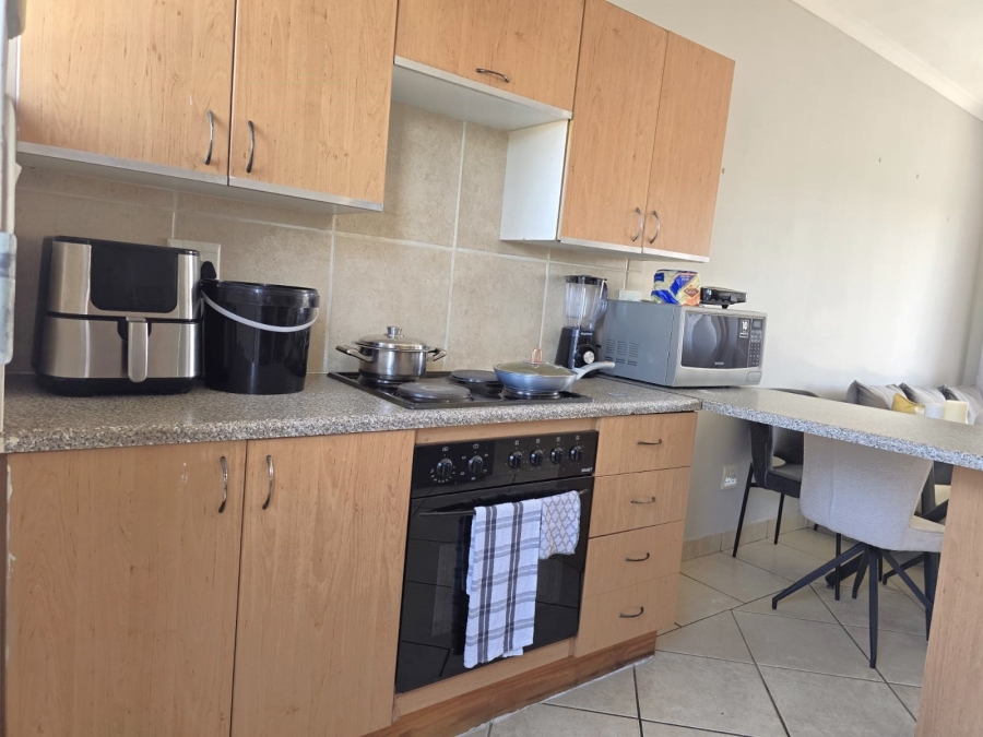 1 Bedroom Property for Sale in Glen Marais Gauteng