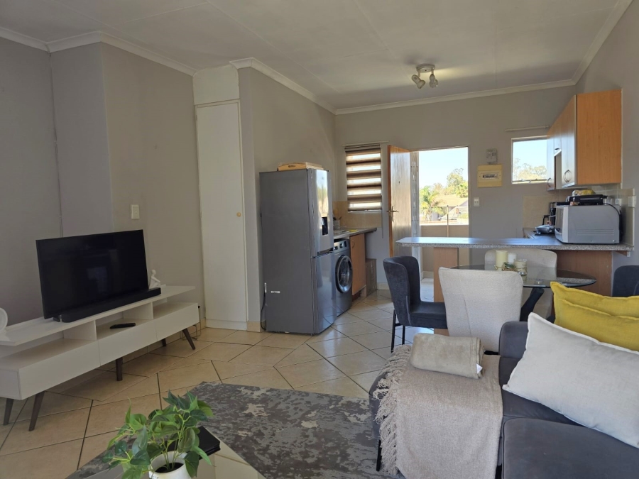 1 Bedroom Property for Sale in Glen Marais Gauteng