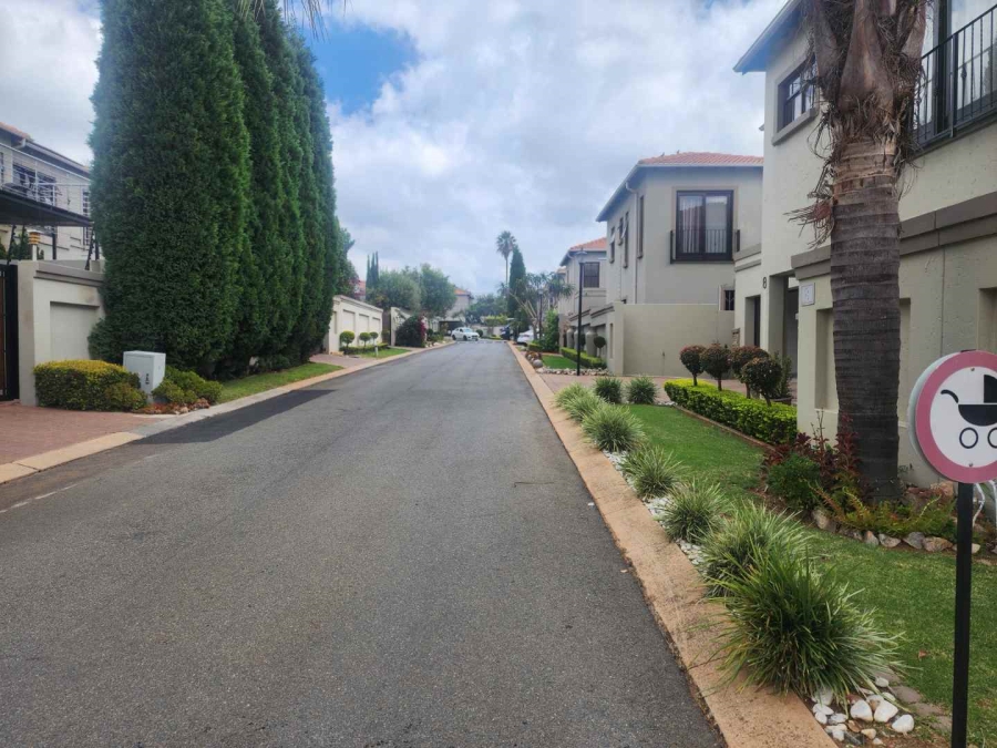 To Let 3 Bedroom Property for Rent in Morningside Gauteng