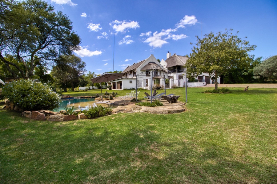 8 Bedroom Property for Sale in Chartwell Gauteng