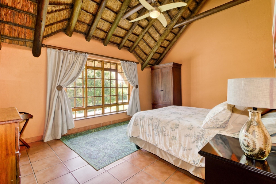 8 Bedroom Property for Sale in Chartwell Gauteng