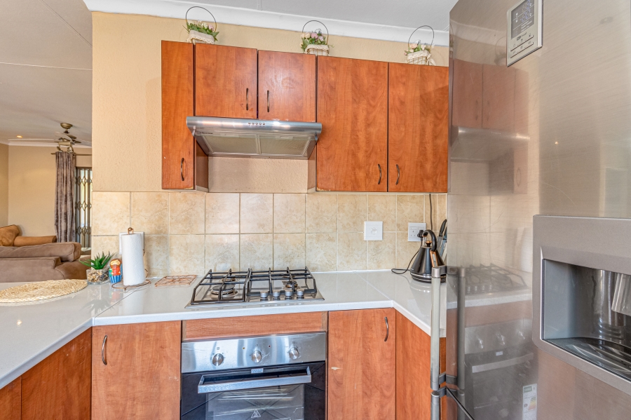 3 Bedroom Property for Sale in Halfway Gardens Gauteng