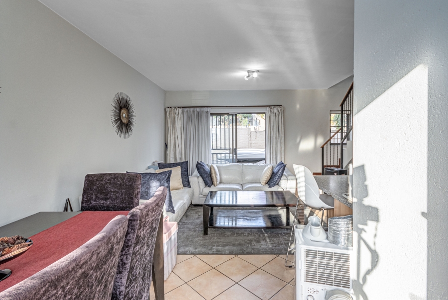 2 Bedroom Property for Sale in Halfway Gardens Gauteng